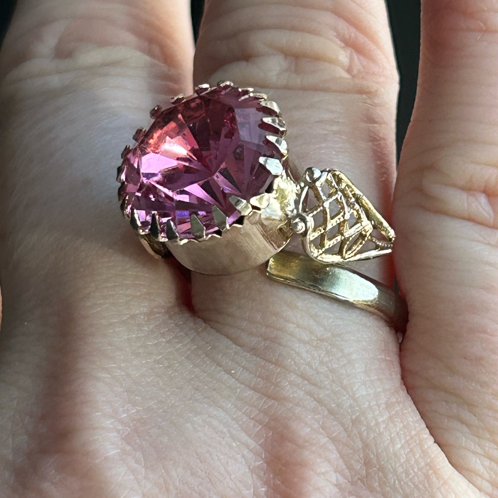 Vintage 1970 Elegant Pink Gemstone Ring size 7 - Picture 3 of 7